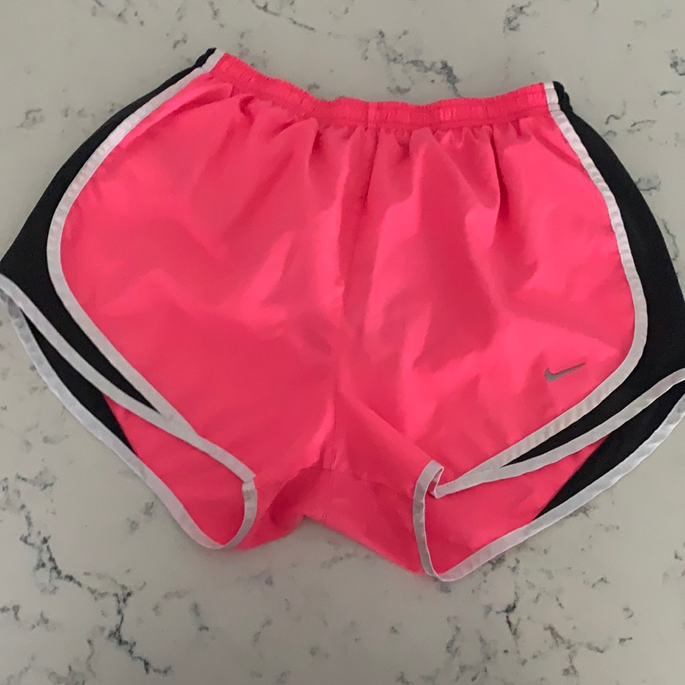 NIKE RUNNING SHORT Size M